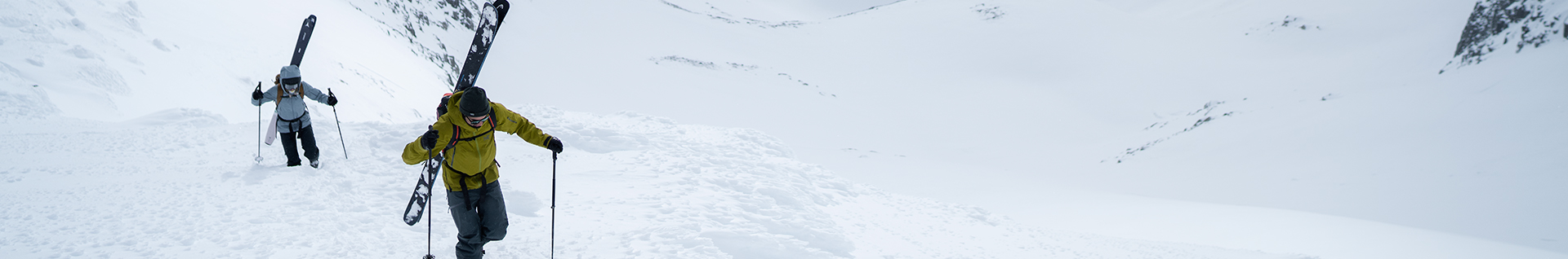 Skieur randonnée alpine
